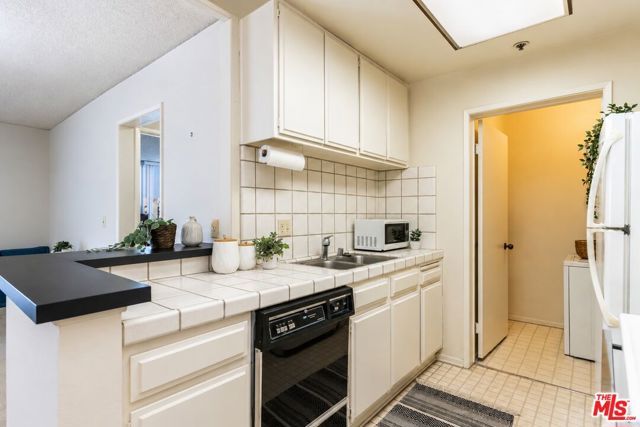 222 S Central Avenue 315, Los Angeles, CA 90012
