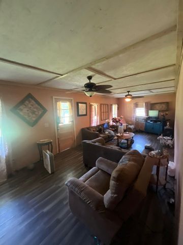 4207 Sequatchie Mountain Road, Sequatchie, TN 37374