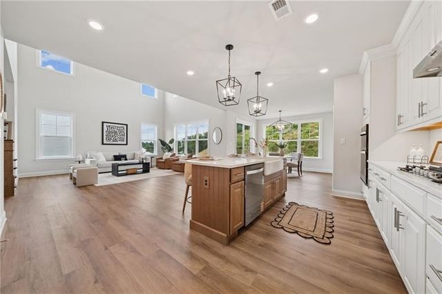 1021 Stonegate Dr, South Fayette, PA 15057