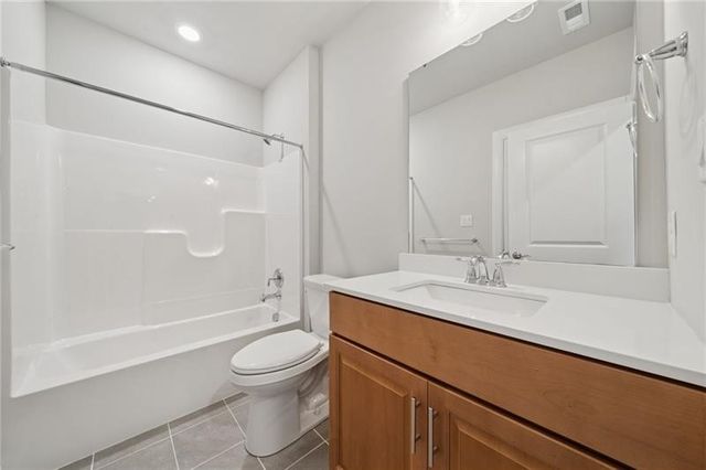 1021 Stonegate Dr, South Fayette, PA 15057