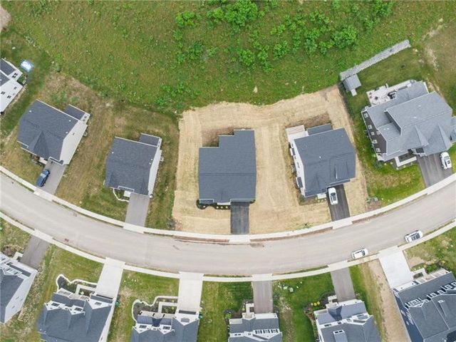 1021 Stonegate Dr, South Fayette, PA 15057