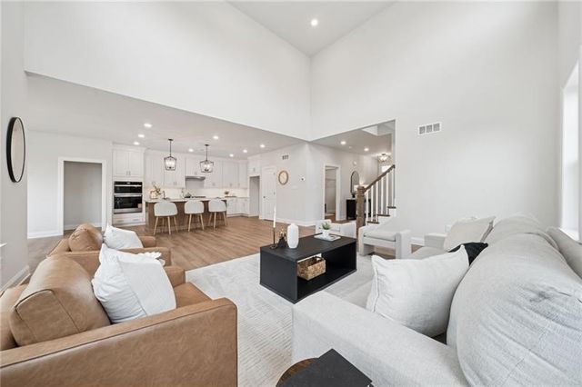 1021 Stonegate Dr, South Fayette, PA 15057