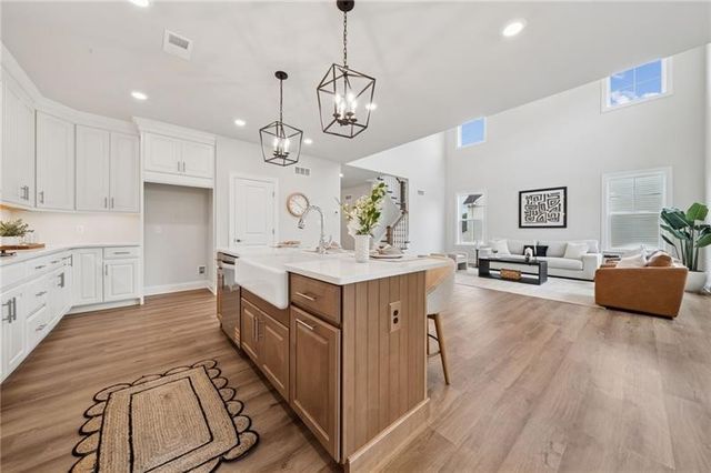 1021 Stonegate Dr, South Fayette, PA 15057