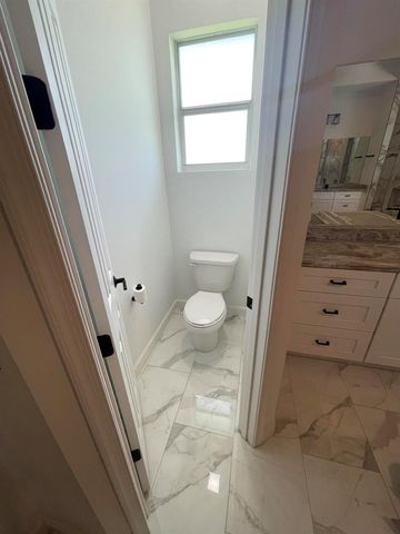 8036 Spendthrift Lane, Port St. Lucie, FL 34986