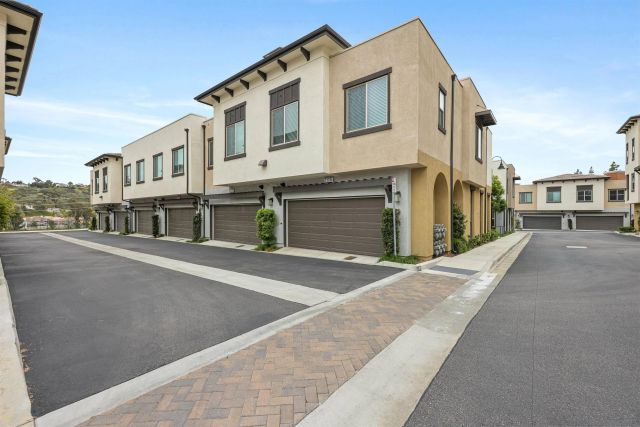 2115 Solara, Vista, CA 92081