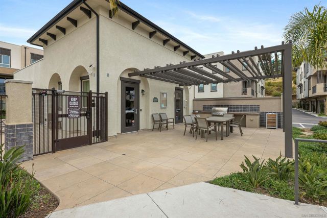 2115 Solara, Vista, CA 92081