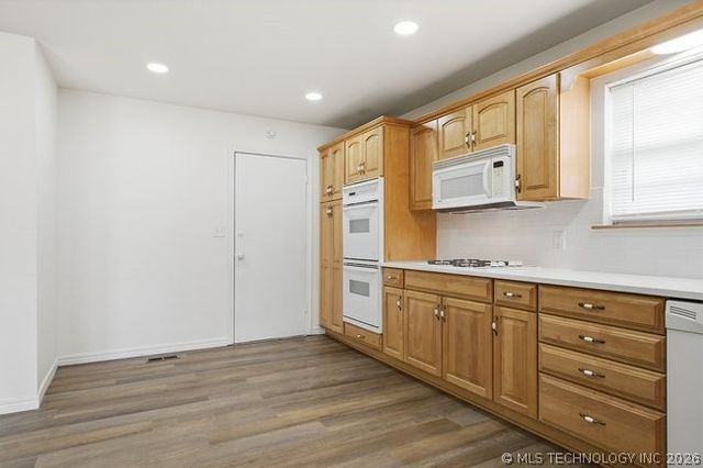 427 E F Street N, Jenks, OK 74037