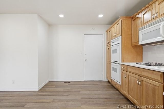 427 E F Street N, Jenks, OK 74037