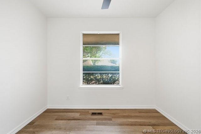 427 E F Street N, Jenks, OK 74037