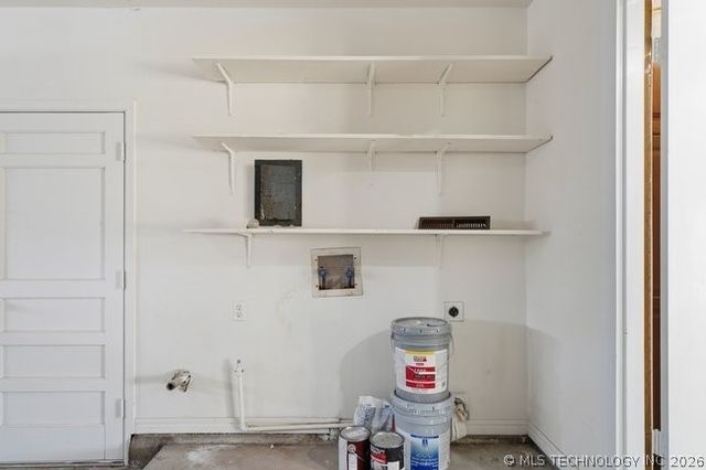 427 E F Street N, Jenks, OK 74037