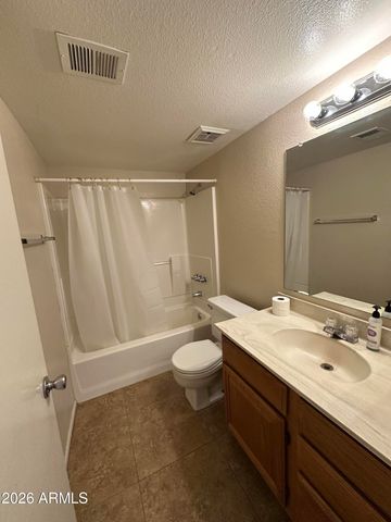 2825 W MORTEN Avenue, Phoenix, AZ 85051