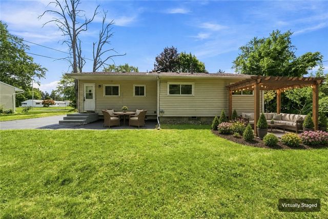 152 Princess Drive, Henrietta, NY 14623