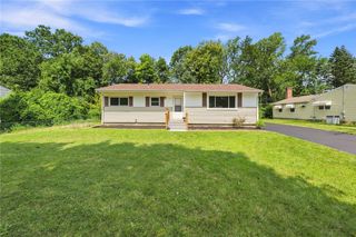 152 Princess Drive, Henrietta, NY 14623