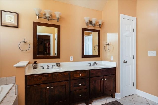 126 Saint Andrews Drive, Horseheads, NY 14845