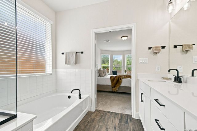 2290 STEERHEAD TRL, New Braunfels, TX 78132