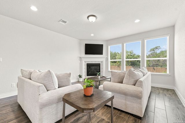 2290 STEERHEAD TRL, New Braunfels, TX 78132