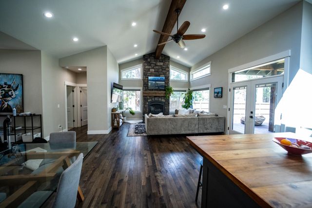 69396 Tollgate Road, Sisters, OR 97759