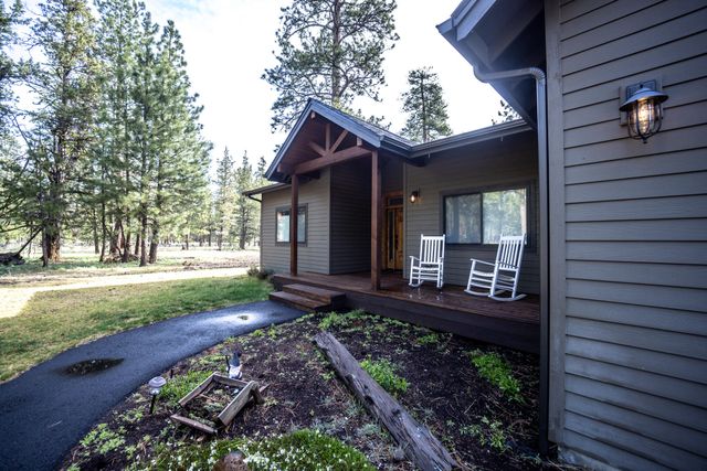 69396 Tollgate Road, Sisters, OR 97759