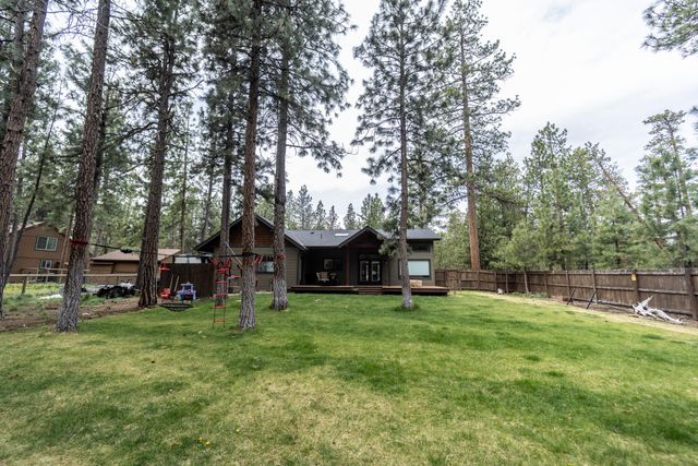 69396 Tollgate Road, Sisters, OR 97759