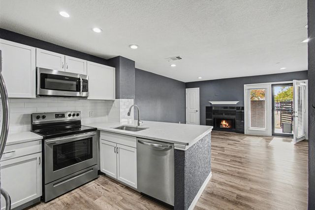 1700 Baird Farm Circle 1102, Arlington, TX 76006