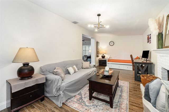 2721 E MARKS STREET, Orlando, FL 32803