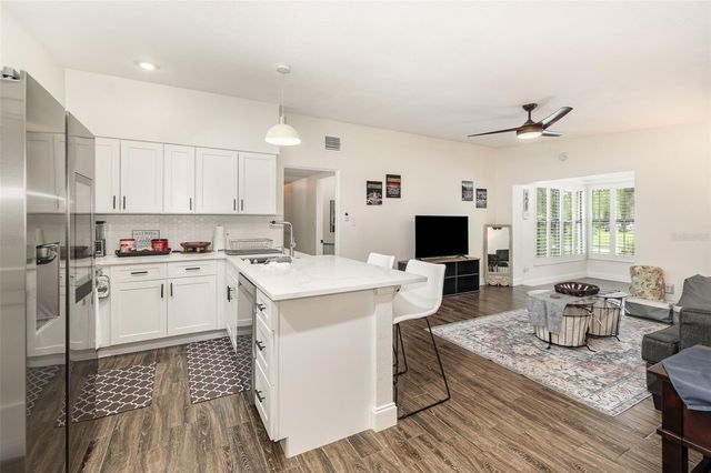 2721 E MARKS STREET, Orlando, FL 32803