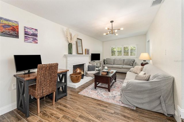 2721 E MARKS STREET, Orlando, FL 32803