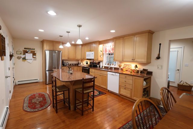 266 Poverty Ln Unit 1A, Lebanon, NH 03766