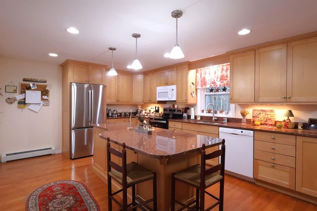 266 Poverty Ln Unit 1A, Lebanon, NH 03766