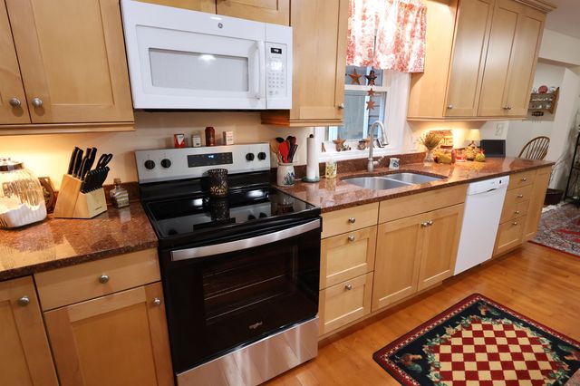 266 Poverty Ln Unit 1A, Lebanon, NH 03766