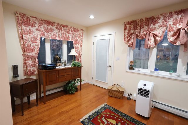 266 Poverty Ln Unit 1A, Lebanon, NH 03766