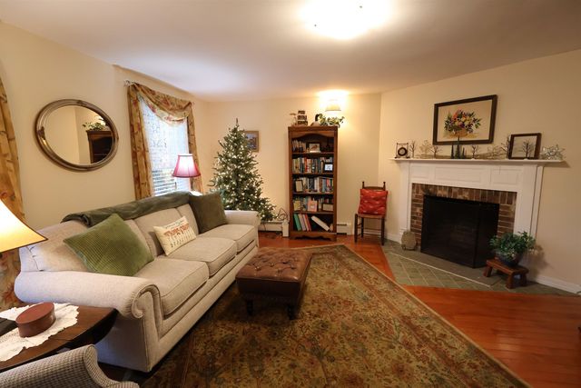 266 Poverty Ln Unit 1A, Lebanon, NH 03766