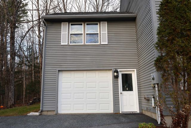 266 Poverty Ln Unit 1A, Lebanon, NH 03766