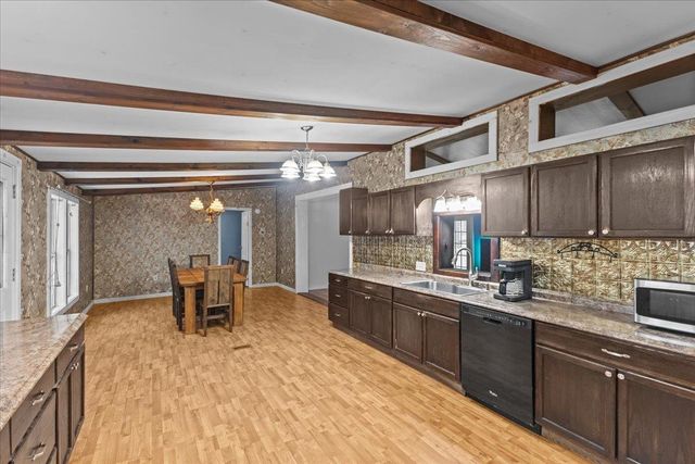 52 School House Hill Road, Middlebury, VT 05753