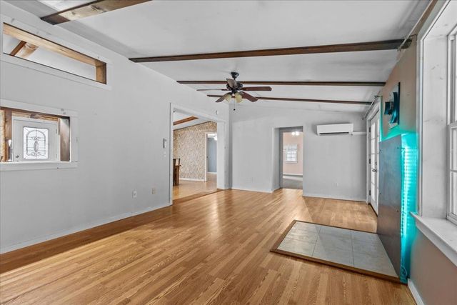 52 School House Hill Road, Middlebury, VT 05753