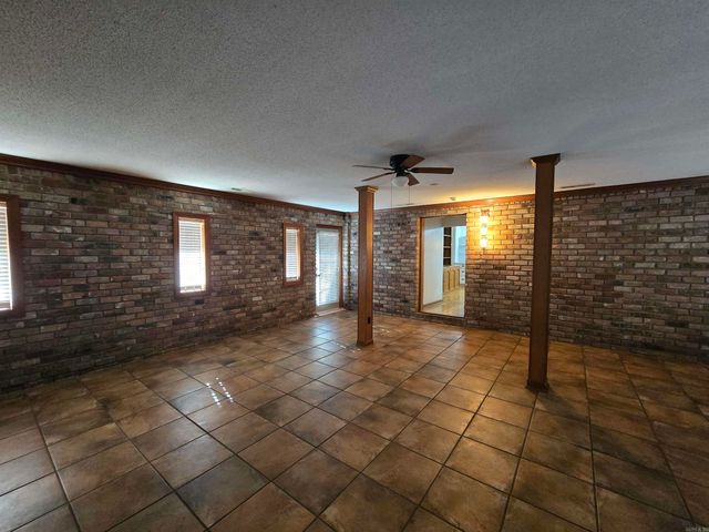 106 Honeysuckle Lane, Helena, AR 72342