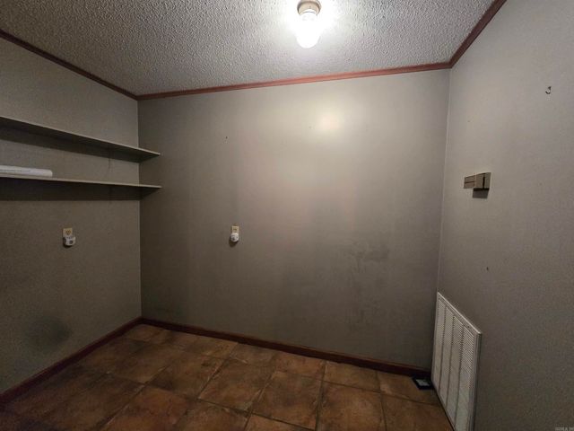 106 Honeysuckle Lane, Helena, AR 72342