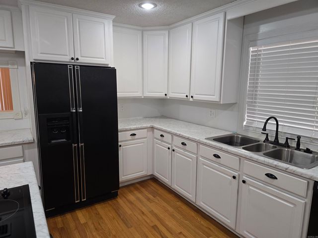 106 Honeysuckle Lane, Helena, AR 72342