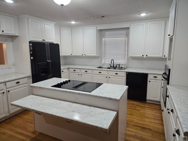 106 Honeysuckle Lane, Helena, AR 72342