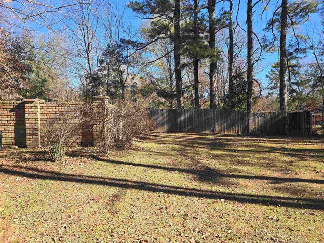 106 Honeysuckle Lane, Helena, AR 72342