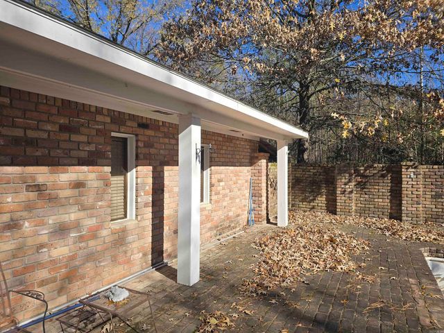 106 Honeysuckle Lane, Helena, AR 72342