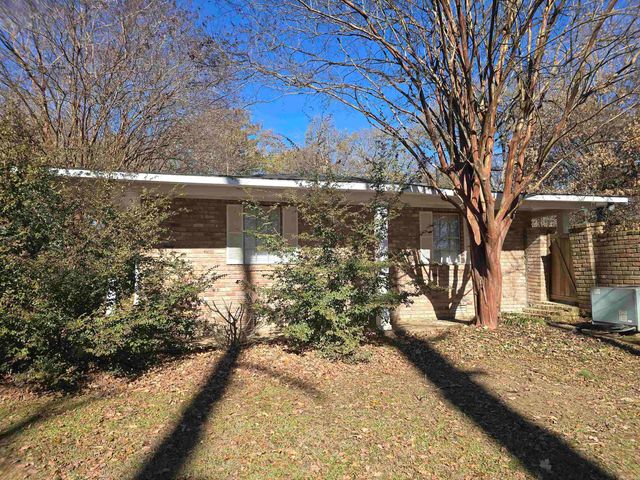 106 Honeysuckle Lane, Helena, AR 72342