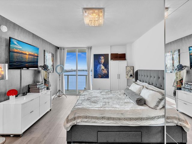 665 NE 25th Street 2403, Miami, FL 33137