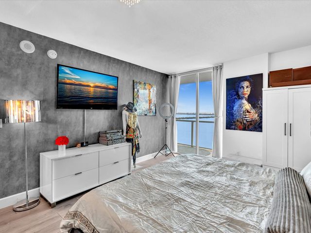 665 NE 25th Street 2403, Miami, FL 33137