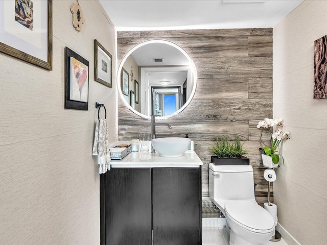 665 NE 25th Street 2403, Miami, FL 33137