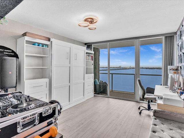 665 NE 25th Street 2403, Miami, FL 33137