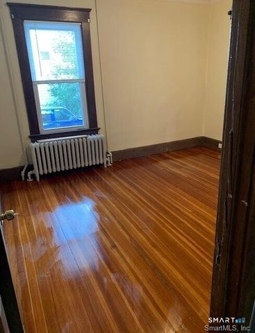 352 Elm Street 1st fl., West Haven, CT 06516