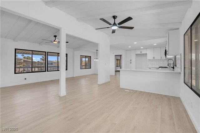 3421 Ewa Beach Drive, Las Vegas, NV 89122