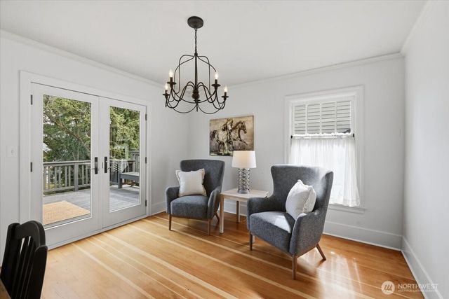 1828 NE Ravenna Boulevard, Seattle, WA 98105