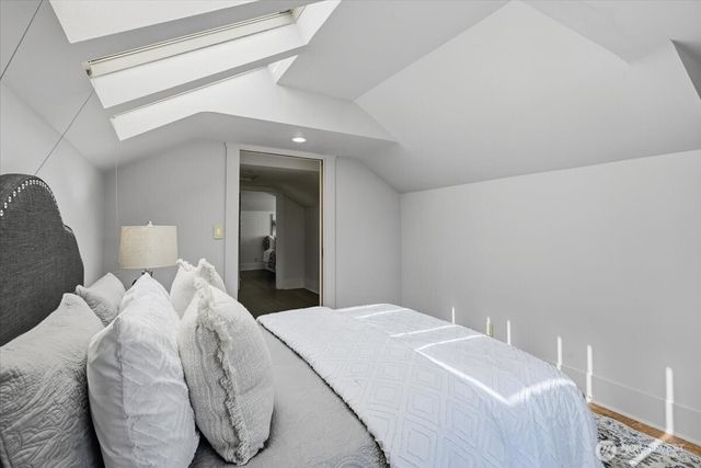 1828 NE Ravenna Boulevard, Seattle, WA 98105